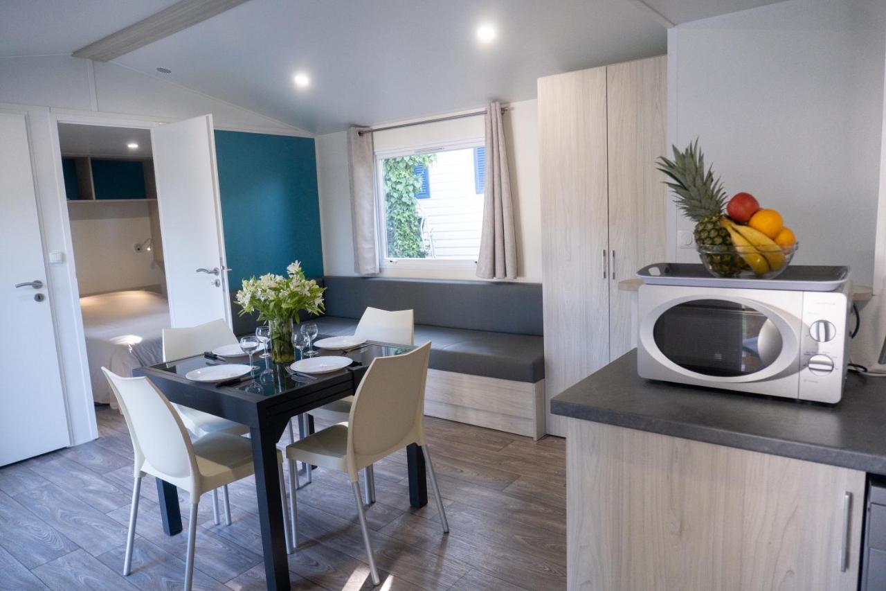 Mobil Home XXL 4 chambres / Domaine d'Oléron Foulerot Exterior foto